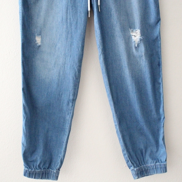 Tommy Hilfiger Distressed Drawstring Denim Jogger Pants - Picture 3 of 6